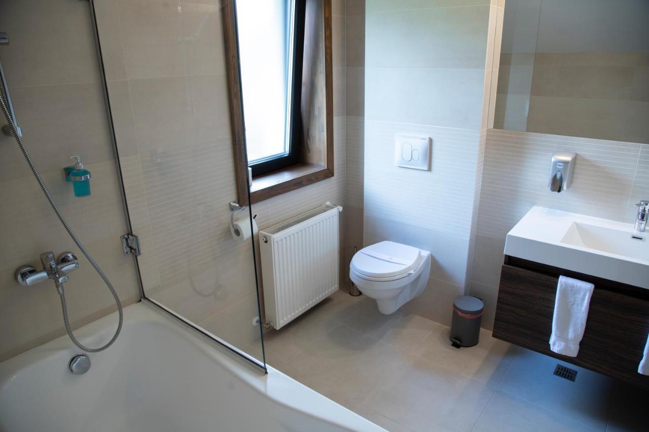 Mirage Resort & Spa Viseu de Sus Bagian luar foto
