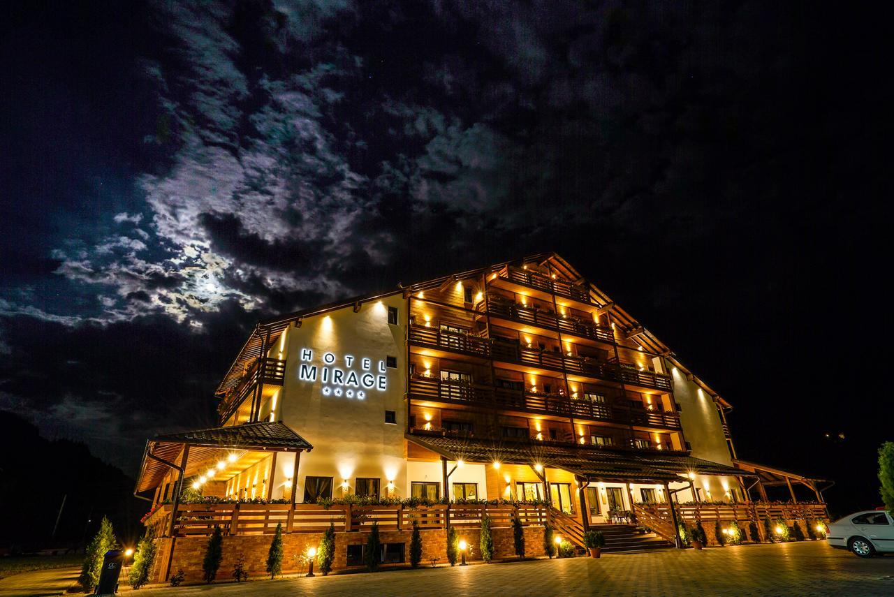Mirage Resort & Spa Viseu de Sus Bagian luar foto